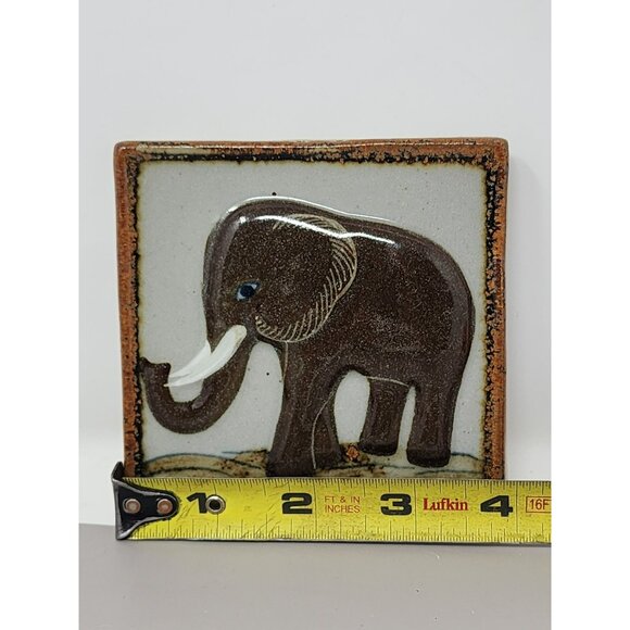 Vintage Elephant Mammoth Wall Tile Hanging Folk Art Kitsch Piece Pottery Stone - Picture 8 of 9